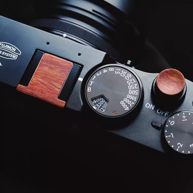 كاميرا خشبية مصراع الإصدار زر  - مراجعة Fujifilm Camera X-T30 Ii وسعره